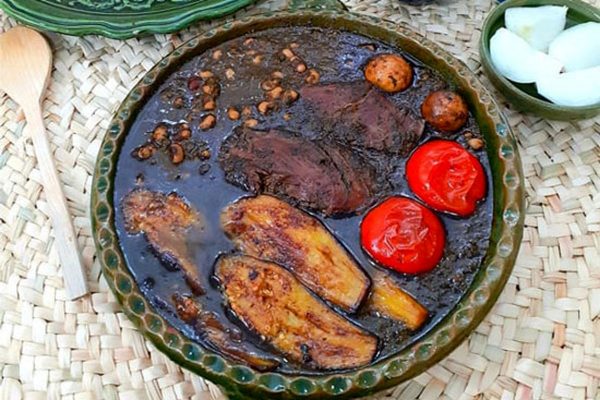 قرمه سبزی رشتی