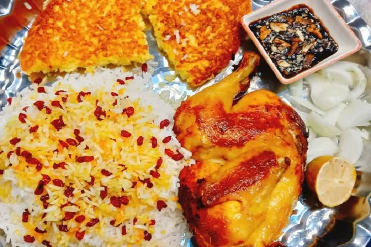 طرز تهیه اکبر جوجه بدون پوست