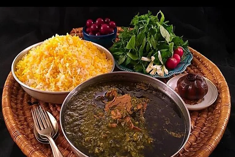 طرز تهیه قلیه ماهی سنتی