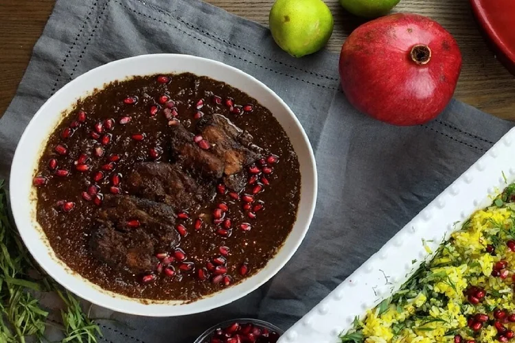 تهیه فسنجون با مرغ