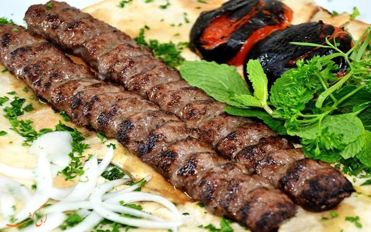 طرز تهیه کباب کوبیده با گوشت گوساله