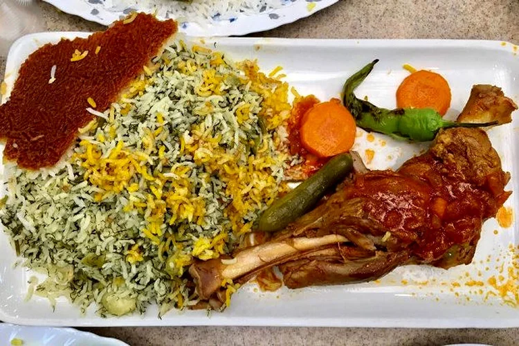 نحوه پخت باقالی پلو با ماهیچه