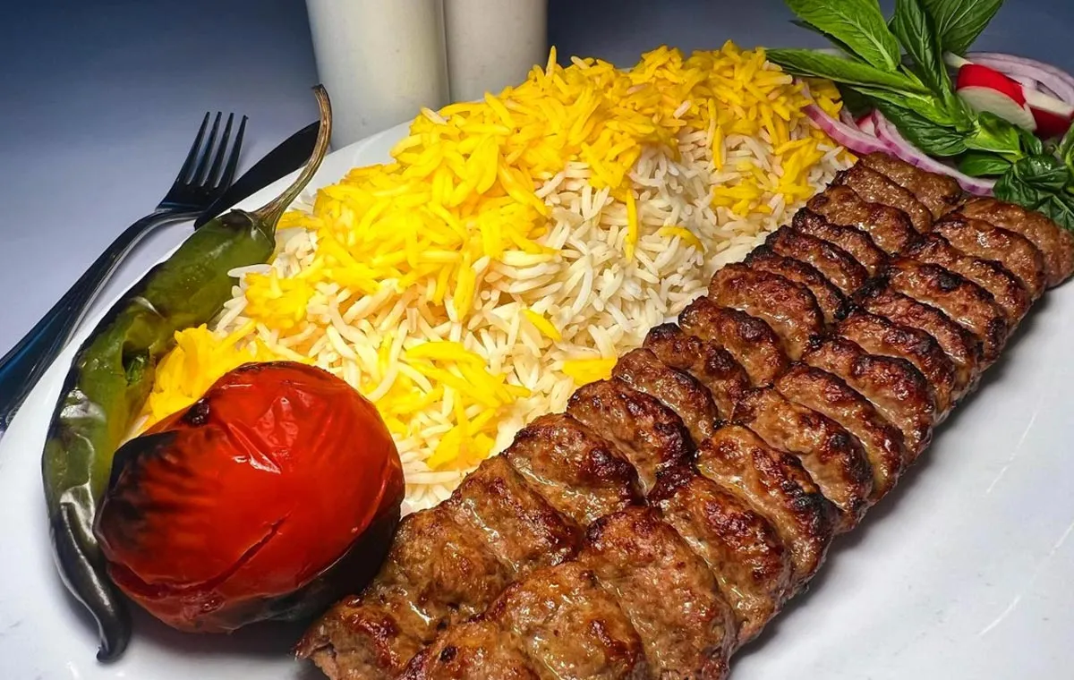 پخت کباب کوبیده با گوشت گوساه در خانه