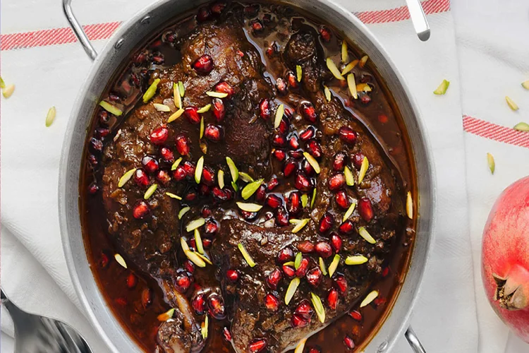 فسنجون با مرغ