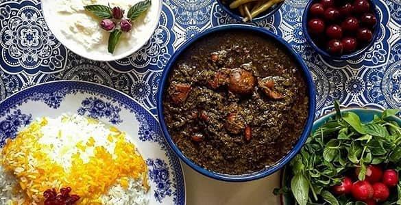 طرز تهیه خورش سبزی فسنجان
