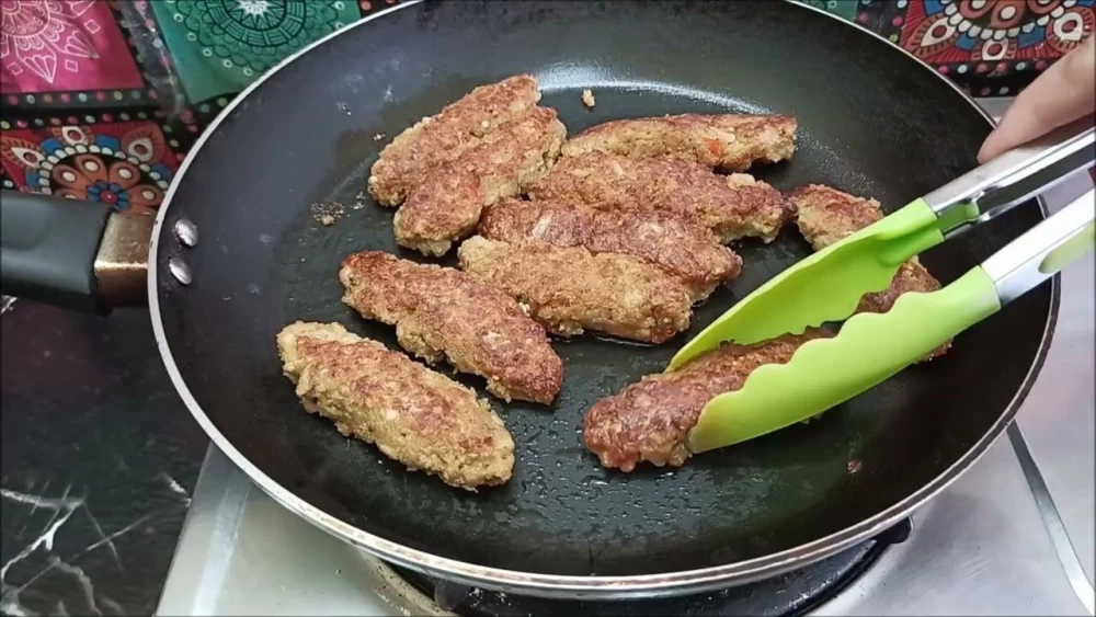 کباب ترش شمالی با گوشت چرخ کرده